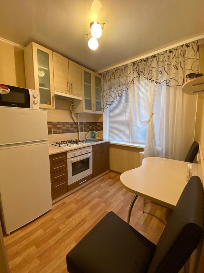 2 Комнатная Квартира, До 6 Спальных Мест Apartment Krivoy Rog Luaran gambar